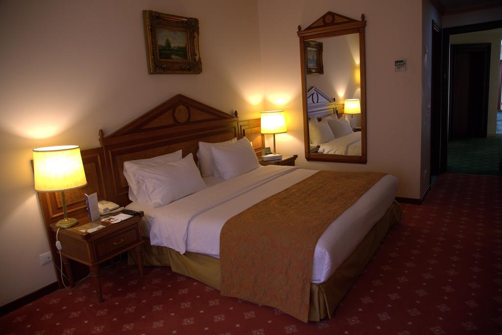 Deluxe Single Room
